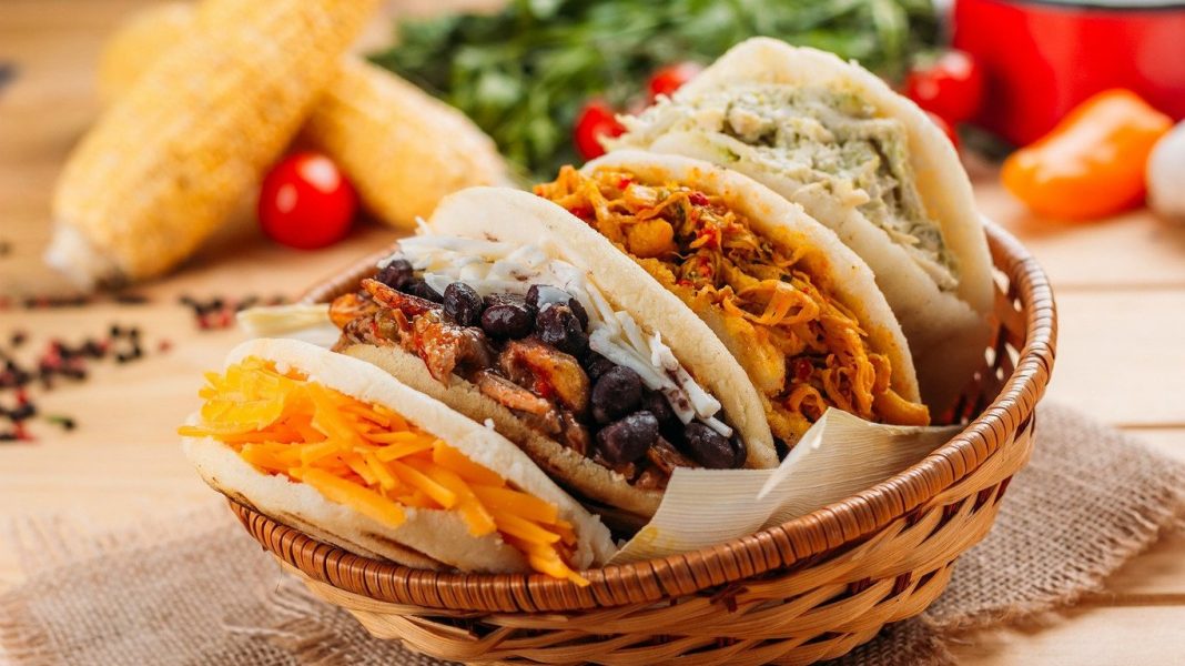 www.cocinayvino.com-arepas-1068x600